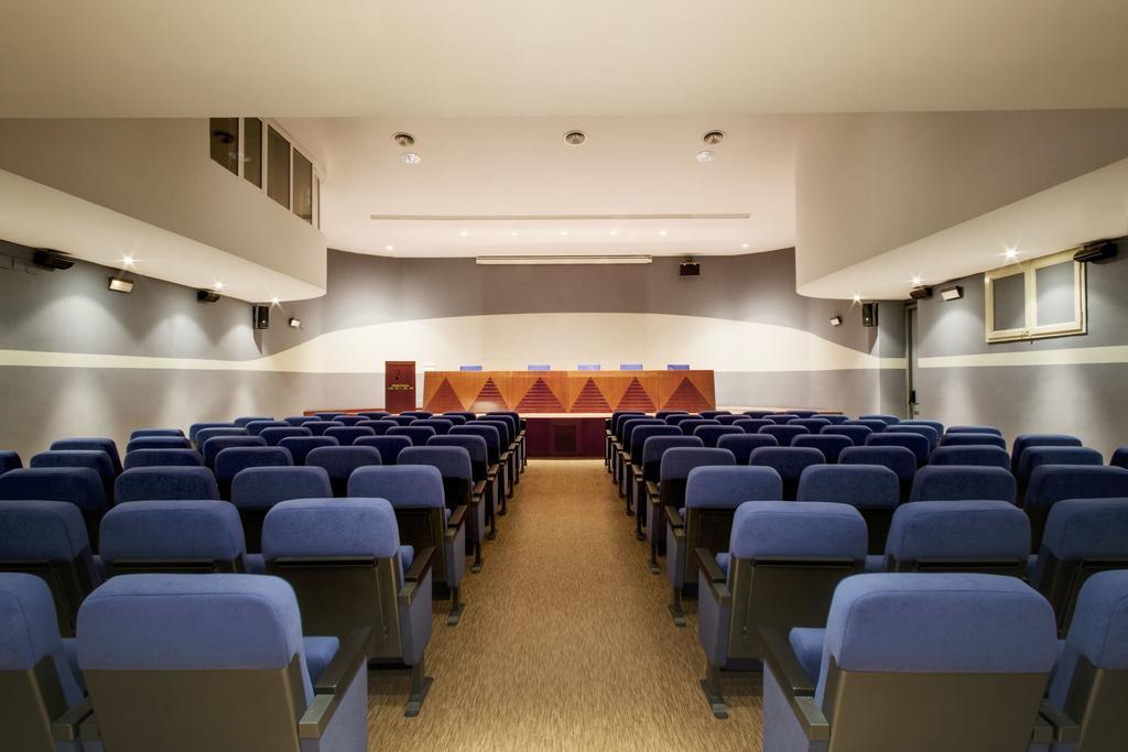 Residencia D'Investigadors Ostello Barcellona Esterno foto