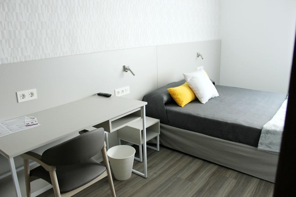 Residencia D'Investigadors Ostello Barcellona Camera foto