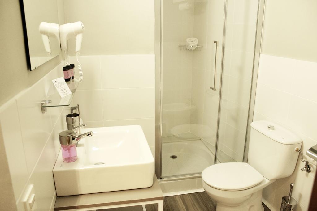 Residencia D'Investigadors Ostello Barcellona Camera foto